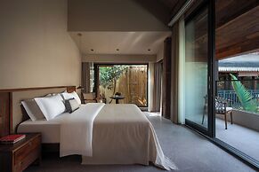 Xishuangbanna Jinghong Hidden in Nature