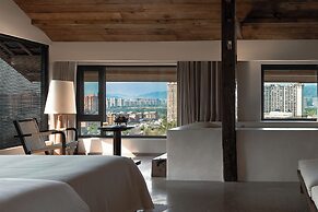 Xishuangbanna Jinghong Hidden in Nature