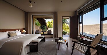 Xishuangbanna Jinghong Hidden in Nature