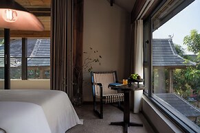 Xishuangbanna Jinghong Hidden in Nature