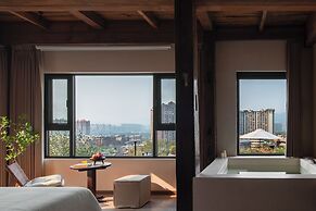 Xishuangbanna Jinghong Hidden in Nature