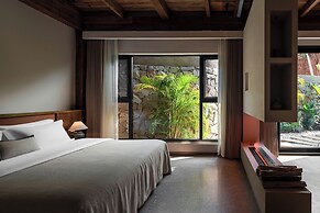 Xishuangbanna Jinghong Hidden in Nature