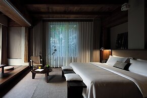 Xishuangbanna Jinghong Hidden in Nature