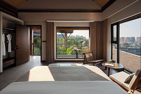 Xishuangbanna Jinghong Hidden in Nature