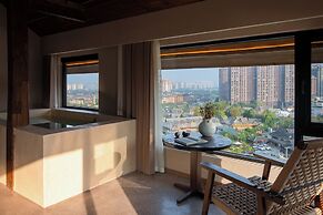 Xishuangbanna Jinghong Hidden in Nature