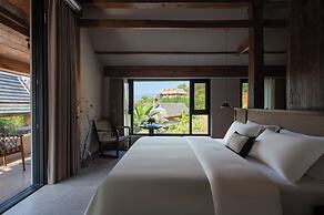 Xishuangbanna Jinghong Hidden in Nature