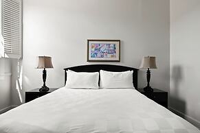 The Streetcar Historic Hotel