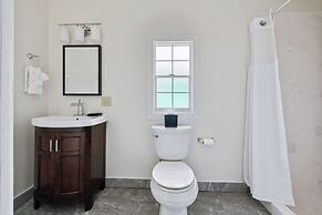 The Streetcar Historic Hotel