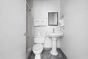 The Streetcar Historic Hotel