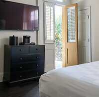 The Streetcar Historic Hotel