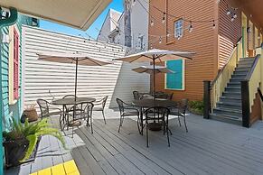 The Streetcar Historic Hotel