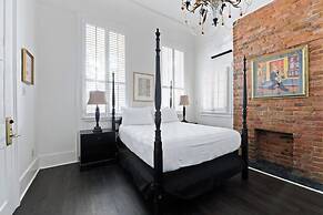 The Streetcar Historic Hotel