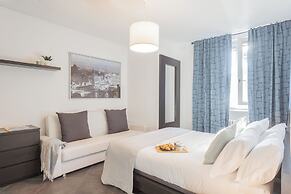 Chiara's Apartment by Rent all Como