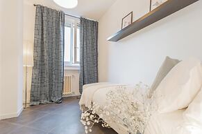 Chiara's Apartment by Rent all Como