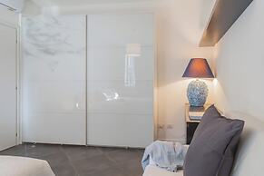 Chiara's Apartment by Rent all Como