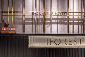 A forest s hotel