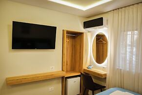 Hotel Petite Maison Hermes