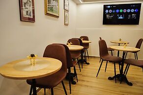 Hotel Petite Maison Hermes