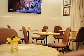 Hotel Petite Maison Hermes