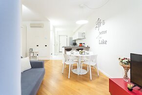 White Flat in Como City Center by Rent all Como