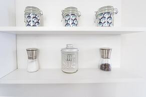 White Flat in Como City Center by Rent all Como