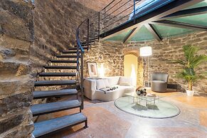 Ice Queen Chamber by Rent all Como