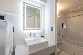 CREST TENMA - Self Check-In Only