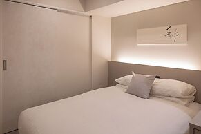 CREST TENMA - Self Check-In Only