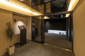 CREST TENMA - Self Check-In Only