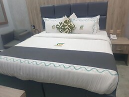 Golden Grand Royale Hotel