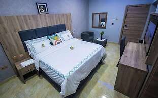 Golden Grand Royale Hotel