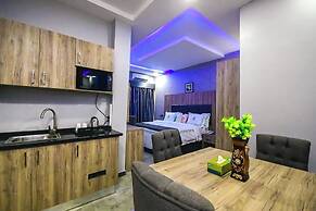 Golden Grand Royale Hotel