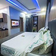 Golden Grand Royale Hotel