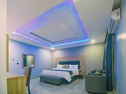 Golden Grand Royale Hotel