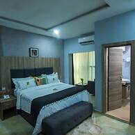 Golden Grand Royale Hotel