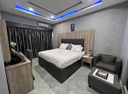 Golden Grand Royale Hotel