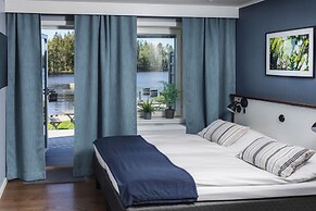 Lakelodge