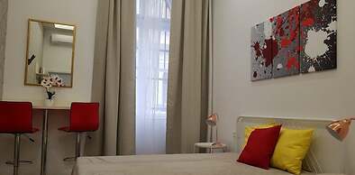 St King 11. Studio Apartments