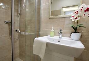 St King 11. Studio Apartments