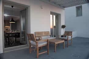 Astrea Suites Villa FinikiaSea View