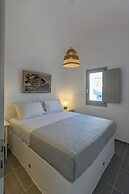 Astrea Suites Villa FinikiaSea View