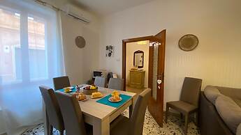 Elegant Three Room Apartment in Porto Torres
