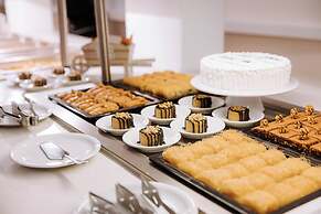 NAXIAN EMERALD HOTEL