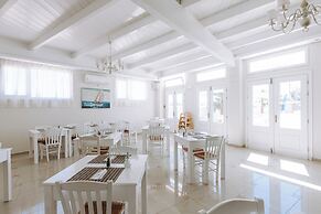 NAXIAN EMERALD HOTEL