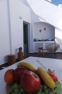 Astrea Suites Feggaropetra Cave House