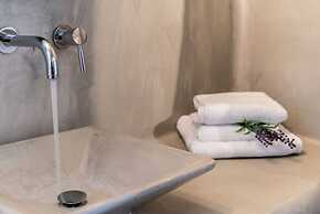 Astrea Suites Feggaropetra Cave House