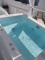 Astrea Suites Feggaropetra Cave House