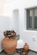 Astrea Suites Feggaropetra Cave House