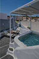 Astrea Suites Feggaropetra Cave House