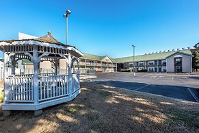 Colonial Crest Condo Unit #113